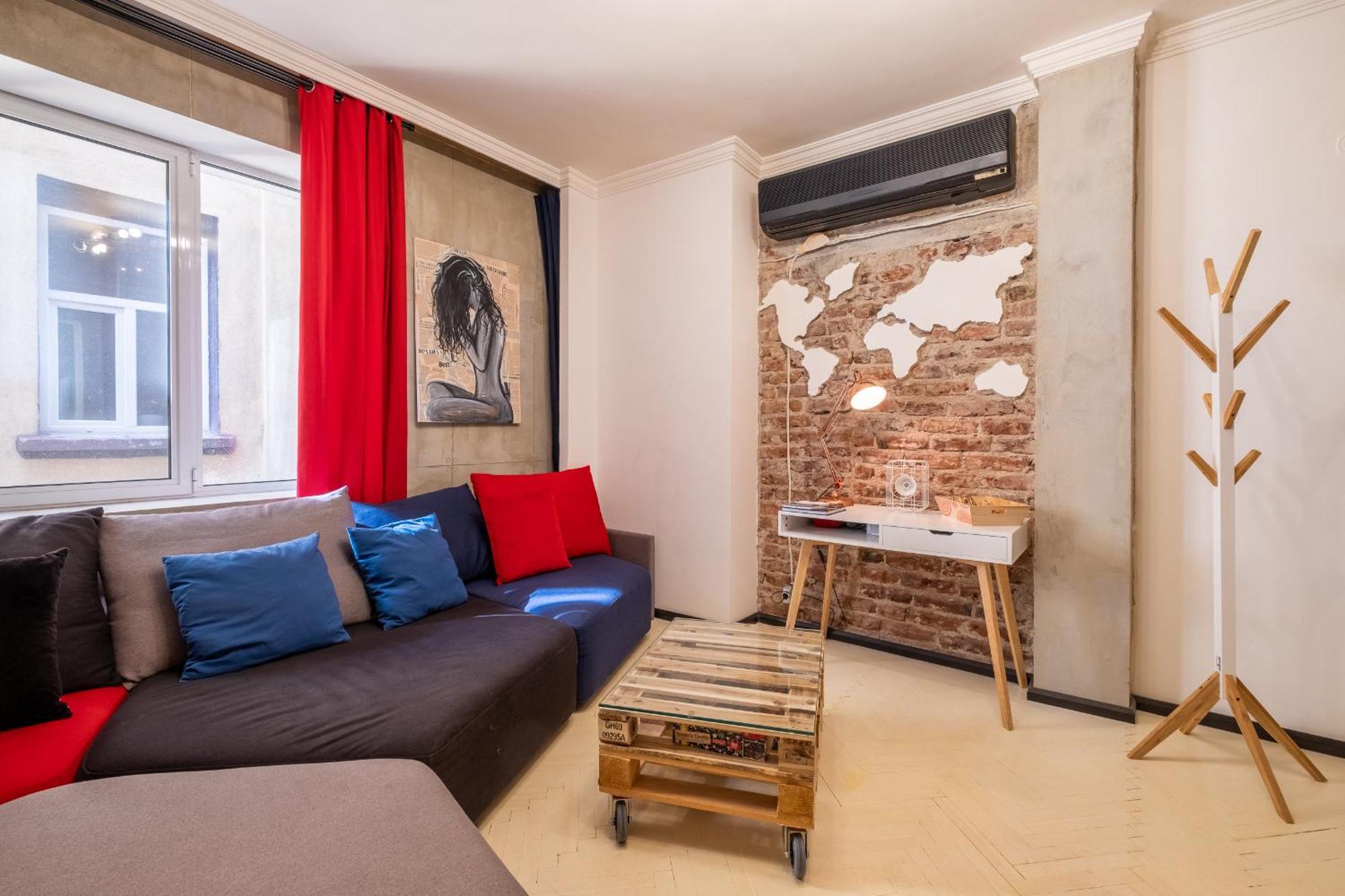 Apartament Modern , Spacious 2br In Center Sofia