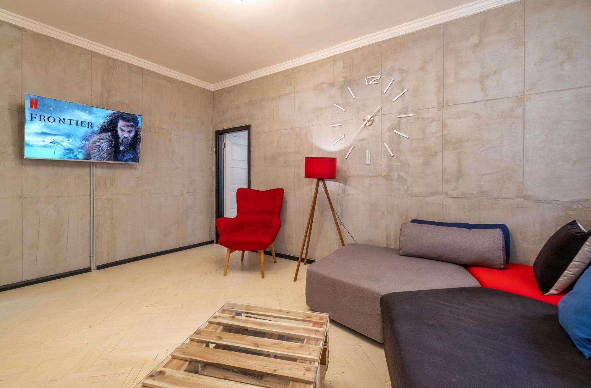 Modern , Spacious 2br In Center Sofia